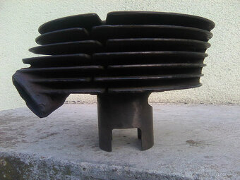 čz 175/450 - kryty řetězu,válec a bloky motoru čz 125/453 - 12