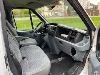 Ford Transit - 12