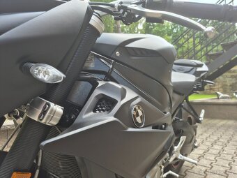 BMW S 1000 R - TOP STAV + VÝBAVA, AKRAPOVIČ 215.000,- Kč - 12
