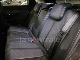 Peugeot 3008 II (2) HYbrid 225 ALLURE PACK E-EAT8 03/2022 - 12