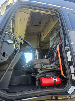 Tahač volvo FH16 580 6x4 r.v.2013 automat,hydraulika - 12