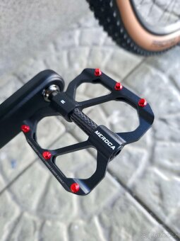 Horské kolo Leonardi Factory Racing DARKLITE Carbon 29″ - 12