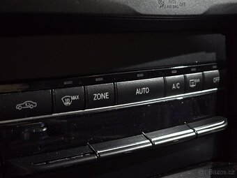 Mercedes-Benz Třídy E, 2.2 E250 150 kW 4MATIC - 12