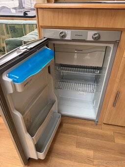 Lunar Quasar EB pojezd rok 12/2005 - 12