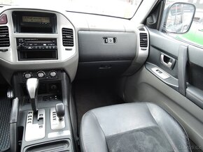 Mitsubishi Pajero 3,2 Di-D Aut. 4x4 Kůže 7.míst ČR 2006 - 12