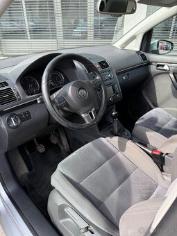Volkswagen Touran 2.0 tdi - 12