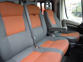 Fiat Ducato 2.3JTD 9 míst r.v.3/2011 88kw(120hp) pěkný stav - 12