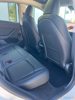 Tesla Model Y Performance 2023 - 12