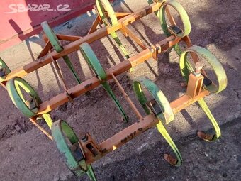 Prodám kultivátor za malotraktory a menší traktory České výr - 12