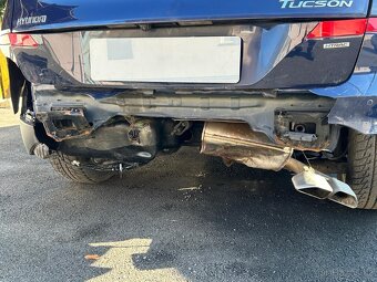 Hyundai Tucson 1.6 CRDi 100 kW - 12