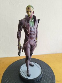 Mass Effect 3: Dr. Mordin Solus a Thane Krios no Sideshow - 12