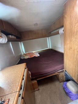 Karavan Adria 2+2 děti - 12