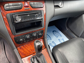 Mercedes-Benz Třídy C 1.8i 203 Kompressor sedan - 12