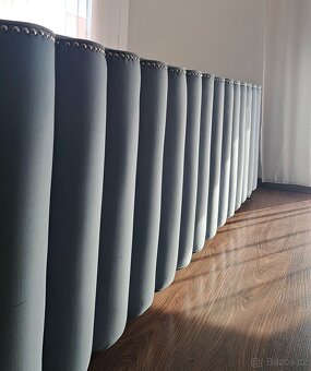 Pohovka a křeslo KARE modré barvy - 12