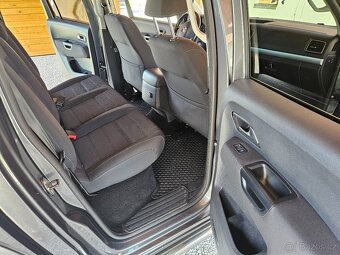 VW Amarok 3,0 V6 TDI 4Motion 8AUT HighLine - 12