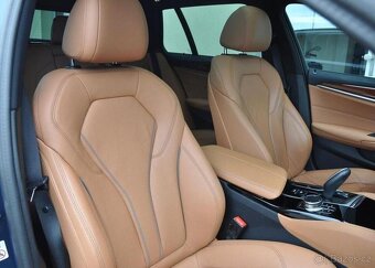 BMW Řada 5 530xD M-SPORT ČR 1.MAJ PANOR. - 12