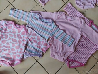 Velký set MIX oblečení pro holčičku od 3 do 12 měsíců - 12