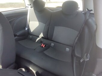 Mini Cooper 1.4 70 kW, 2009, najeto 84t km - 12