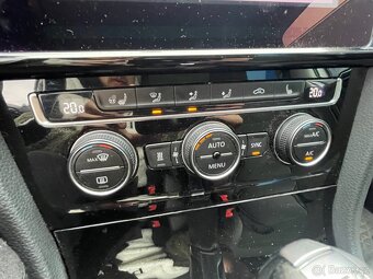 Volkswagen Golf 7.5  Variant Highline 2.0 TDI 110kw - 12