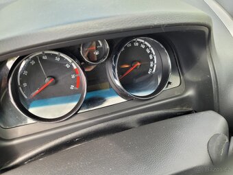 Opel Antara 4x4 103KW 2.4 BENZÍN TAŽNÉ- vše po servisu - 12