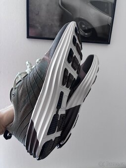 Nike Lunar Roam tenisky - 12