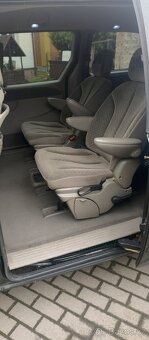 Chrysler grand voyager - 12