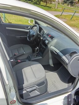 Prodám Škoda Octavia II 1.6mpi - 12