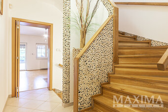 Dům 5+1 o ploše 220 m2 - Praha, Libuš - 12