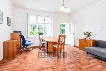 Prodej velice atraktivní, částečně rekonstruované a moderniz - 12