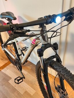 Specialized Jett 29" (dámské horské kolo) na 155-178 cm - 12