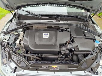 Volvo XC60 2.4 D5 151kw - 12