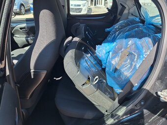 Citroen C1 1.0i 51KW S.Kniha, Klima 5 Dveří + Zimní kola - 12