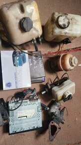 Gaz gazelle díly z vozu - 12