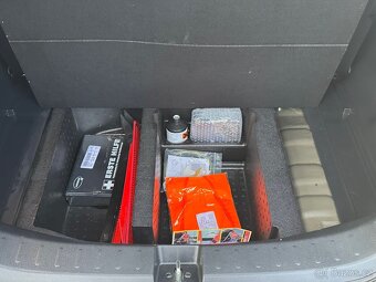 Honda jazz 102000 KM. 2010 Rok - 12