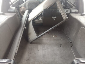 Náhradní díly BMW 318i automat full vybava - 12