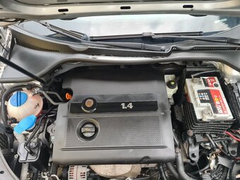Volkswagen golf 5 1.4 55kw rok 2006 - 12