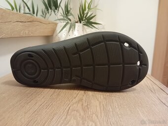 Under Armour dámské nazouváky - pantofle vel. 38 - 12
