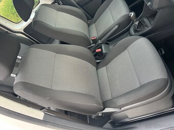 VW Caddy Maxi - 5 míst - top stav - 12