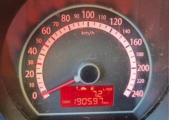 Kia Cee´d 1,4 CVVT kombi (66kW) - STK do 01/2027 - 12