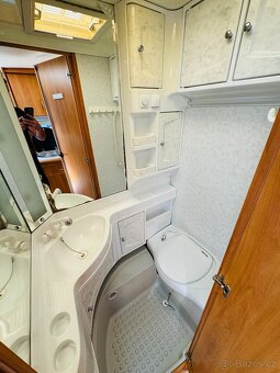 Hobby DeLuxe 450 UF/MARKÝZA/4MÍSTA/2005/1.350KG - 12