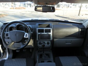 Dodge Nitro 2.8 CRD SXT 4x4 - 12