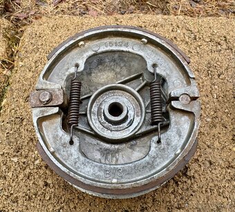 Jawa 50 pionyr fichtl - brzdové štíty - 12