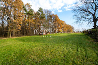 Prodej stavebního pozemku o výměře 1292 m2, ulice Osadní, Vr - 12