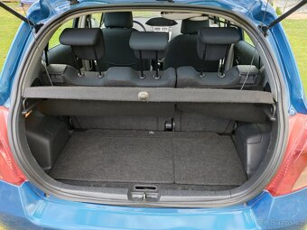 Toyota Yaris 1,4 D-4D automat - 12