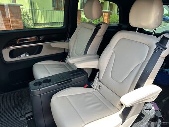 Mercedes Benz V300d 4x4 AIRMATIC - 12