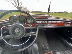 Mercedes Benz W111 250 SE kupé 1965, výborný stav - 12