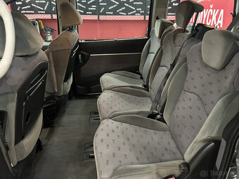 Peugeot 807, 2.2HDI 94kW, VELKÝ SERVIS, MÁLO KM - 12