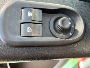 Renault Master 2.3dCi, Skříň, Spojler, DPH - 12