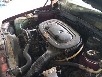 Mercedes Benz 190E 2,3 automat - 12