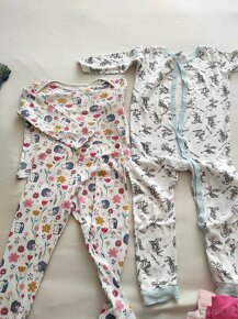 Krabice oblečení holka 86-92 - 12